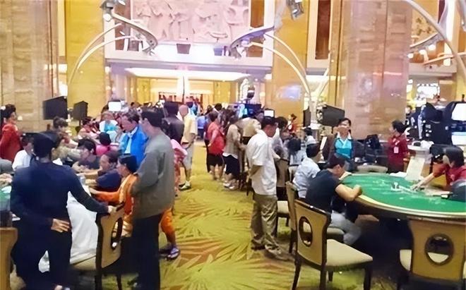 足协深夜发布：毛伟杰初步诊断为左踝关节韧带损伤，无缘亚运会季军战