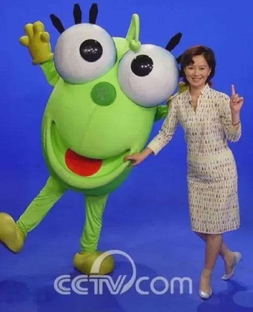 足坛一夜动态:曼城3